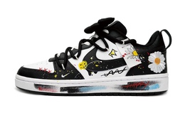 Nike Низкие кроссовки для скейтбординга Court Borough Low 2 GS, черно-белые bq5448-115(team11-雏菊涂鸦女款黑白) | black white