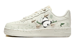 Женские кроссовки для скейтбординга Nike Air Force 1, White fv3654-111(team10-攀爬熊猫) | white