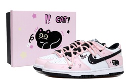 Женские кроссовки для скейтбординга Nike Dunk, Pink cw1590-100(team69-黑猫sbox) | 	 pink
