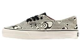 Кроссовки Vans Plimsolls Authentic VR3 Sf 'White Black' vn0a4bx5bka1