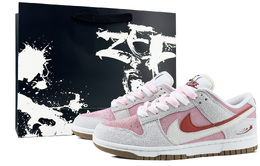 Кроссовки Nike Dunk Skateboarding Shoes Women's Low-top Gray/White/Pink, розовый do9457-100(team349-樱粉流星s-box) | gray pink