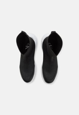 Кроссовки RUNNER Calvin Klein, черный c1811a0i4-q11 | black/bright white
