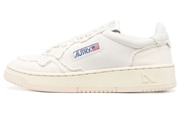 Кроссовки Autry Medalist Low-top Sneakers aulw-cb01