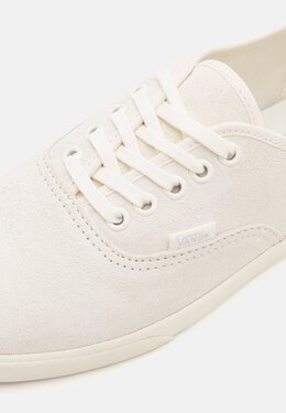 Кроссовки на шнуровке AUTHENTIC LOWPRO Vans, кремовый va215o0dl-a11 | off white