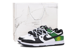 Кроссовки Nike Dunk Skateboard Shoes Women's Low-Top Green cw1590-100(team拾伍-女款黑绿笑脸sbox)
