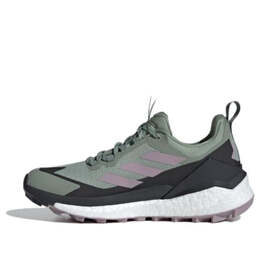 Кроссовки terrex free hiker 2.0 low gore tex походные ботинки Adidas, черный ie5100 | black/white