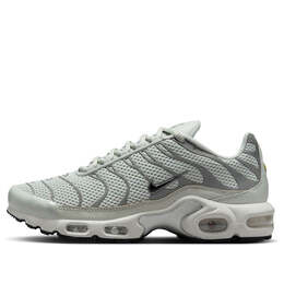Кроссовки air max plus Nike, серебряный fv8480-002 | light silver/chrome/light bone/black
