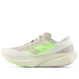 Кроссовки fuelcell rebel v4 New Balance, бежевый wfcxlum | beige/white/green