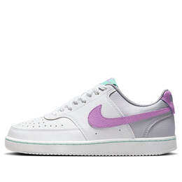 Кроссовки суд видение низкий Nike, белый fn7141-100 | white/rsh fchs-pwtr-emrld rs