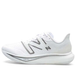 Кроссовки fuelcell rebel v3 New Balance, белый mfcxmw3 | white/grey