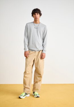 Кроссовки на шнуровке ZOOM VOMERO 5 UNISEX Nike, неоновый желтый ni115o065-e11 | life lime/black/sail/metallic platinum/coconut milk