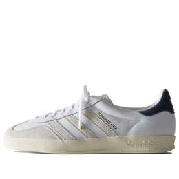 Кроссовки x kith gazelle для помещений Adidas, белый ie2572 | white/navy