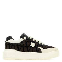 Valentino One Stud XL Low-Top Sneakers, Brand Size 39 ( US Size 6 ) 5y2s0g37iffkdc
