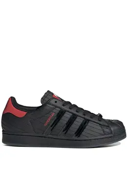 Кроссовки Superstar Star Wars Darth Vader - Core Black/Scarlet Adidas, черный 21684956 | черный