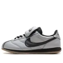 Кроссовки cortez кожа se Nike, серый hq3490-099 | metallic cool grey/black/gum dark brown