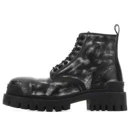 Кроссовки strike ankle boots 'washed out black leather' Balenciaga, черный 589338wbef19010 | black/white