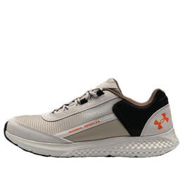 Кроссовки charged rogue se 'cream white' Under Armour, белый 3028444-200 | white/grey/orange
