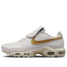 Кроссовки air max plus tiempo 'white metallic gold' Nike, мультиколор hv2541-001 | phantom/metallic gold