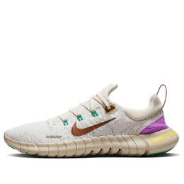 Кроссовки free run 5.0 next nature prm moving company - sail ale brown Nike, бежевый dz3191-100 | cream/white
