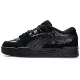 Кроссовки 180 luxe sport low 'black' Puma, черный 393218-01 | black/black
