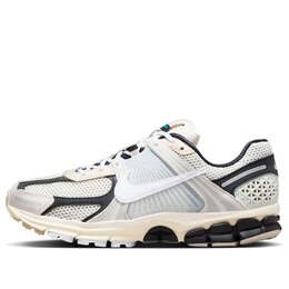 Кроссовки air zoom vomero 5 'supersonic' Nike, белый fn7649-110 | white/sail/light bone/black