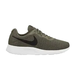 Кроссовки Nike Tanjun 'Medium Olive', зеленый 812654 200 | green