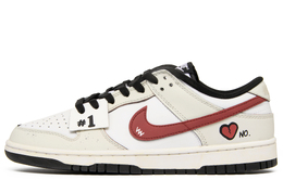Кроссовки Nike Dunk Skateboarding Shoes Women's Low-top White/red, белый cw1590-100(team94-女款爱情加油站) | white