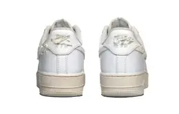 Женские кроссовки для скейтбординга Nike Air Force 1, White dd8959-100(team141-白雾荆棘) | white