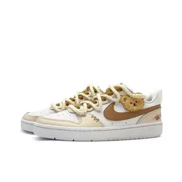 Кроссовки Nike Court Borough Skateboarding Shoes Women's Low-top White/Beige/Brown, цвет Off White bq5448-100（team394-小熊奶糕） | off white