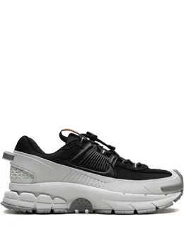 Кроссовки Zoom Vomero 5 Roam Black/Light Silver Nike, черный 27079556 | черный