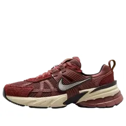 Кроссовки v2k run 'red sepia dark pony' Nike, красный fn6703-201 | red sepia/dark pony/black/chrome