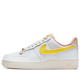 Кроссовки air force 1 '07 lx 'mama' Nike, белый dv2183-100 | white/phantom/pearl white/yellow