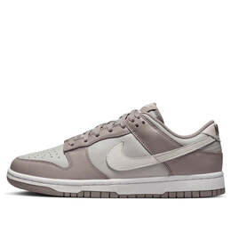 Кроссовки dunk low 'bone beige' Nike, мультиколор fd0792-001 | moon fossil/light orewood brown-light iron ore-summit white