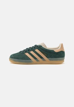 Кроссовки GAZELLE INDOOR UNISEX Adidas, темно-зеленый ad115o1t9-m11 | shadow green/warm sandstone/white
