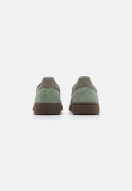 Кроссовки HANDBALL SPEZIAL Adidas, светло-зеленый ad111a2qo-m11 | silver green/silver pebble