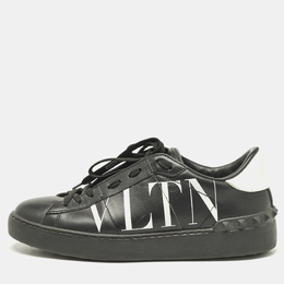 Valentino Black/White Leather VLTN Rockstud Low Top Sneakers Size 38.5 1117397