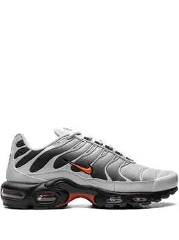 Кроссовки Air Max Plus Wolf Grey Picante Red Nike, серый 27314135 | серый