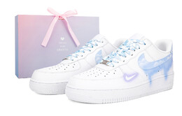 Мужские кроссовки для скейтбординга Nike Air Force 1 cw2288-111(team18-af1蓝天白云喷绘浅蓝）