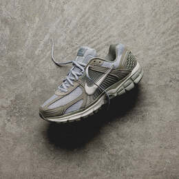 Кроссовки zoom vomero 5 Nike, серый hf1553 002 | dark stucco / phantom / light smoke grey