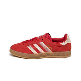 Кроссовки gazelle indoor w Adidas, белый ji2756 | better scarlet / wonder white / gum