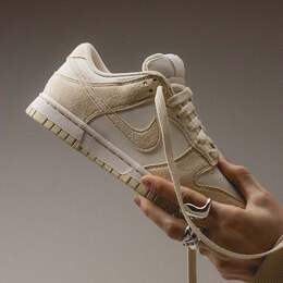 Кроссовки wmns dunk low *next nature* Nike, белый hj7673 004 | soft pearl / beach / pale ivory / white