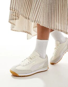 Кроссовки Easy Rider Mix бежевого цвета Puma 134837383 | beige