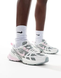 Кроссовки V2K Run белого и розового цвета Nike 135761532 | light pink