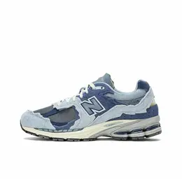 Кроссовки New Balance 2002R, полнота B (US)/ на среднюю стопу, размер 40EU/7US, фиолетовый 103712174136