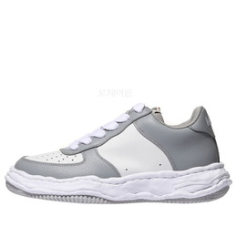 Кроссовки wayne og sole leather low Maison Mihara Yasuhiro, серый a08fw706-grywht | grey