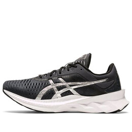 Кроссовки novablast платина Asics, черный 1011a970-020 | black/white