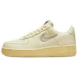 Кроссовки Nike Air Force 1 07 LX, светло-желтый do9456 100 | cream