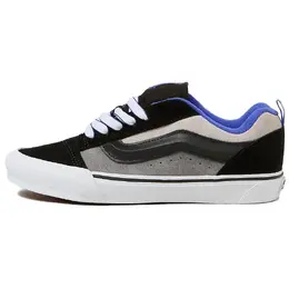 Кроссовки Vans Knu-Skool 'Track Pack - Black', черный/синий vn000cs0bmv | black/emerald rise/photo blue