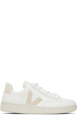 Кроссовки V-12 из белой и бежевой кожи Veja 16830791 | extra-white/sable