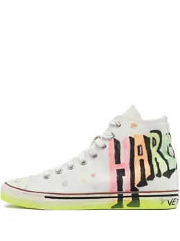 Vetements Pre-Owned canvas printed sneakers 30340626